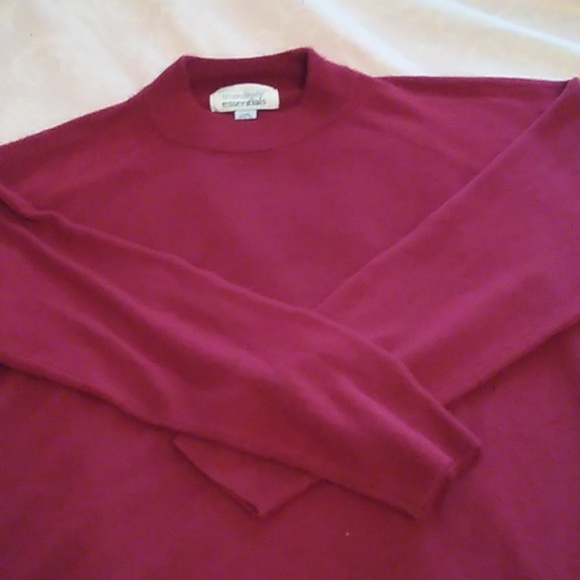 Ladies Sweater Top - Picture 1 of 11